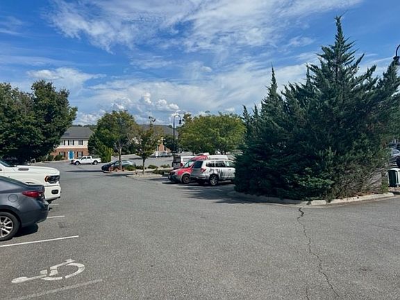 3rd image of 1625 Enterprise Dr