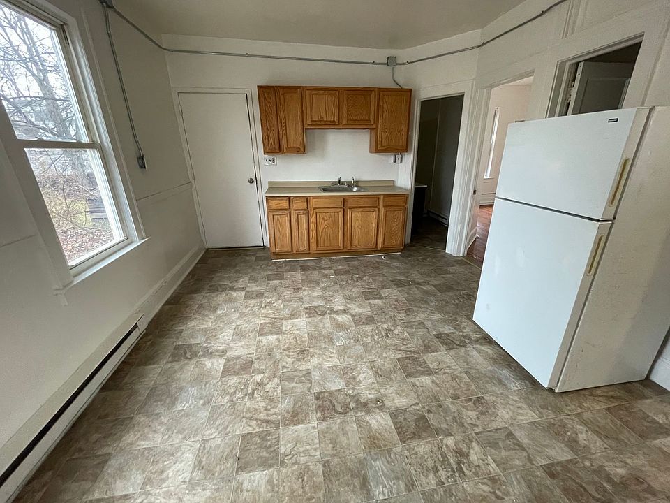 54 Crown Street Apartment Rentals Waterbury, CT Zillow