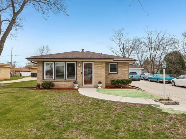 4428 South 47th STREET, Greenfield, WI 53220