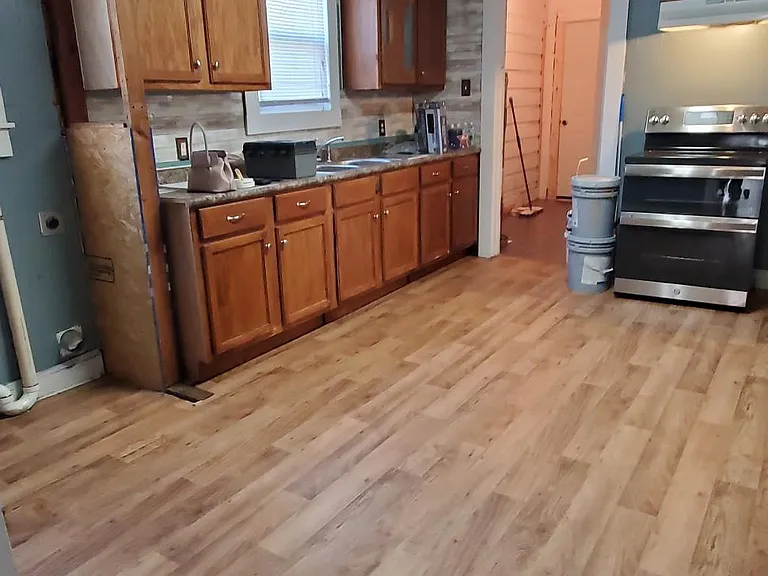 408 W Cass St — Photo 8