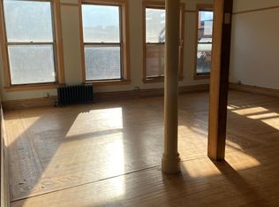 934 W Roscoe St #3, Chicago, IL 60657