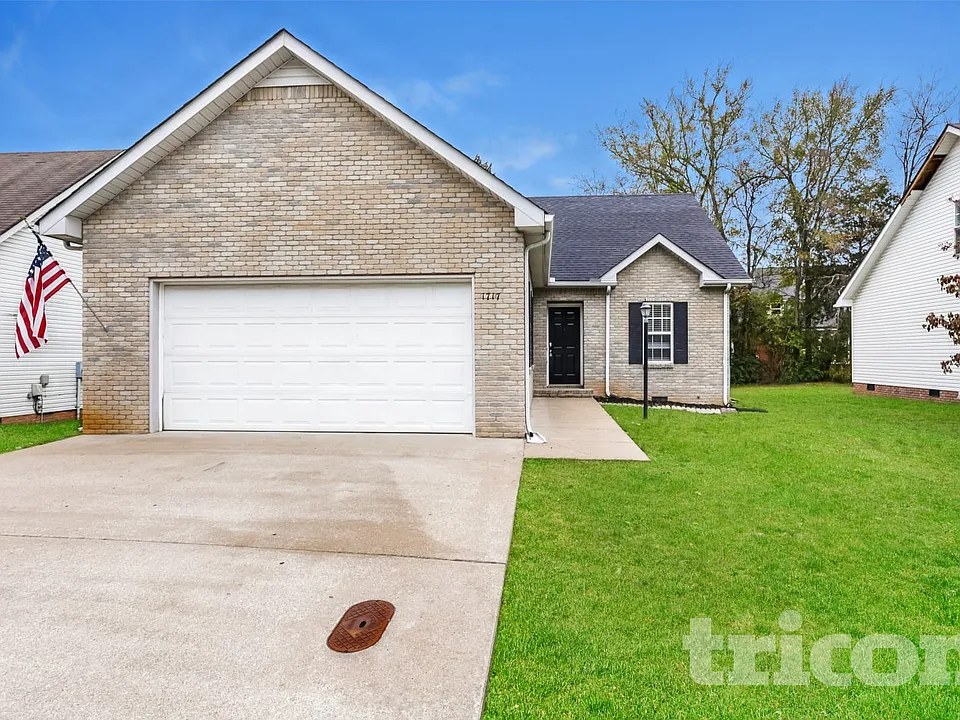 1717 N Cv