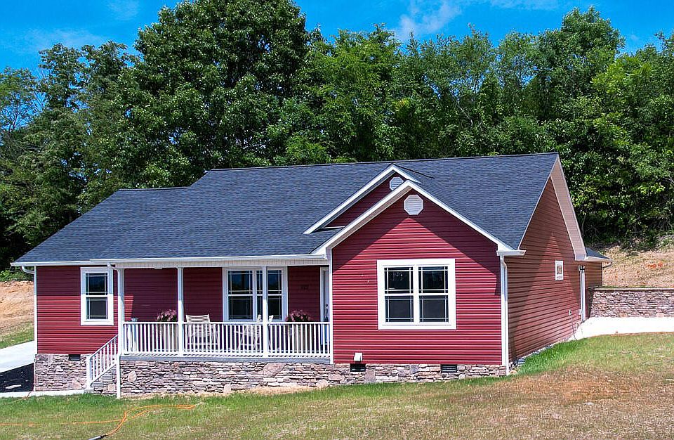 1st image of 102 Valerie Ln