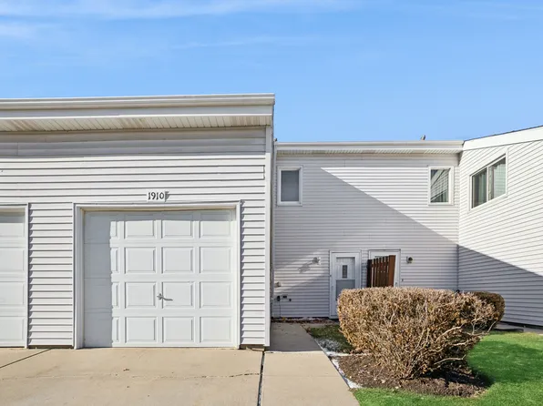 1910 N Alpine Dr, Glendale Heights, IL 60139