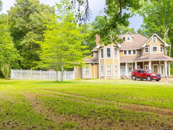 240 Carpenters Ln, Jacksonville, AL 36265