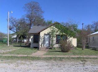 708 W 10th St, Cisco, TX 76437