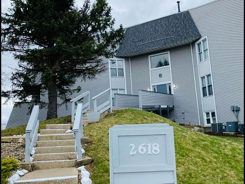1st image of 2618 W Willowlake Dr APT 221