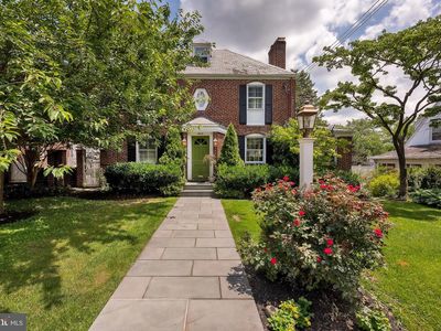 8505 Lynwood Pl, Chevy Chase, MD, 20815