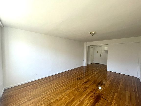 3rd image of 144-77 41st Ave #226