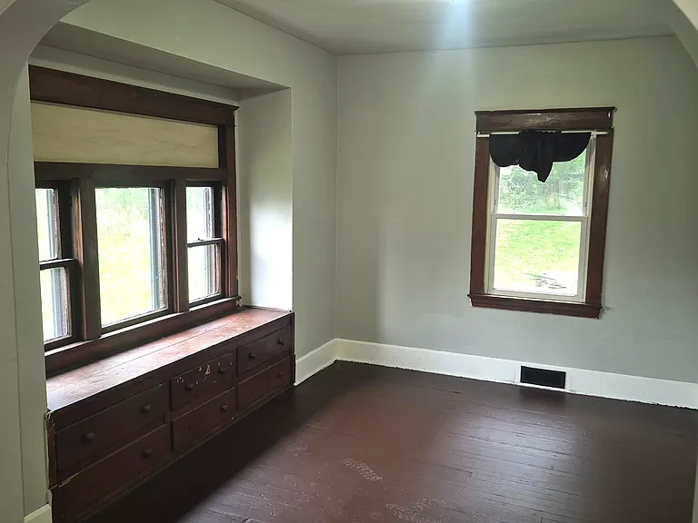 48 Bright Ave — Photo 7