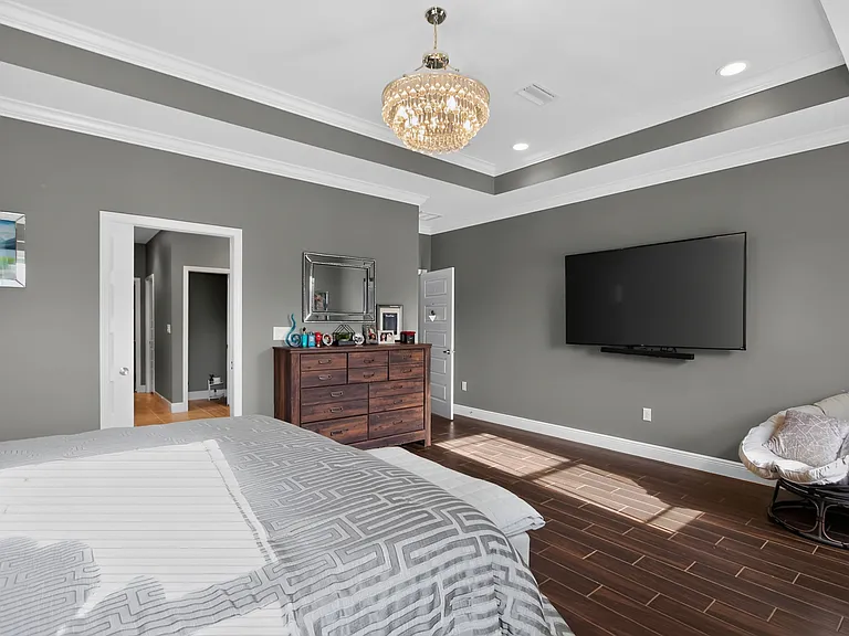 5522 Frontier Dr — Photo 37