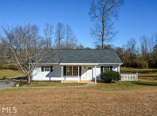 106 Midland Dr, Clarkesville, GA 30523