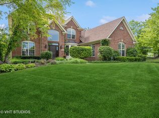 3807 Chesapeake Rd, Saint Charles, IL 60175