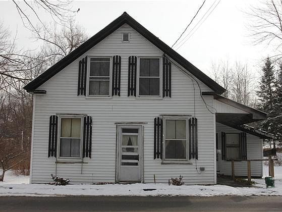 2nd image of 554 Wilson Pond Rd