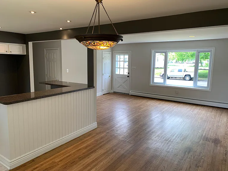 525 Cypress St — Photo 6