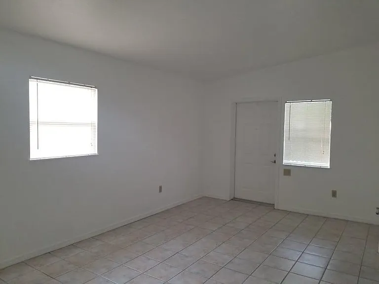 1066 Philippe Pkwy #2 — Photo 3
