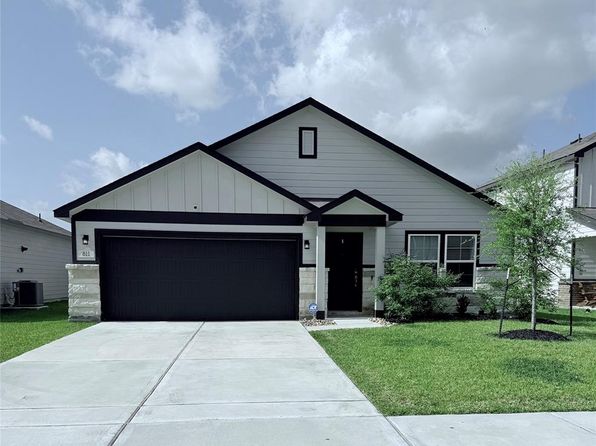 811 Brookside Dr