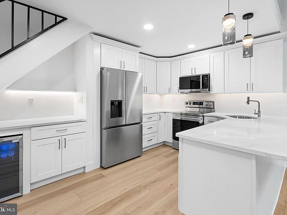 3rd image of 1323 Eagles Ridge Dr #23
