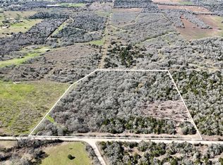596 County Road 429, Waelder, TX 78959