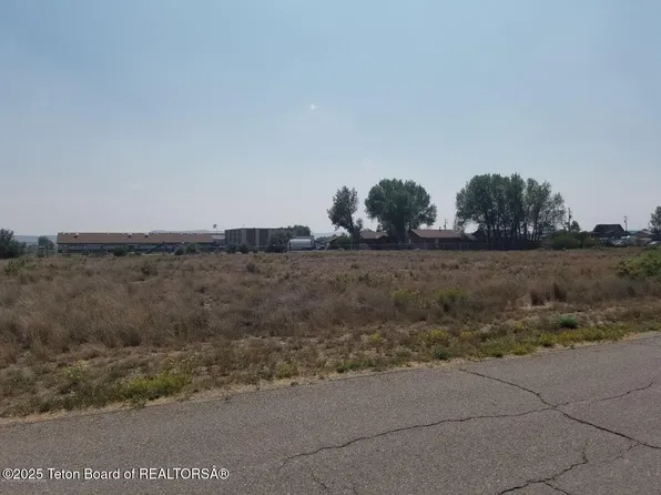 S Labarge St, La Barge, WY 83123