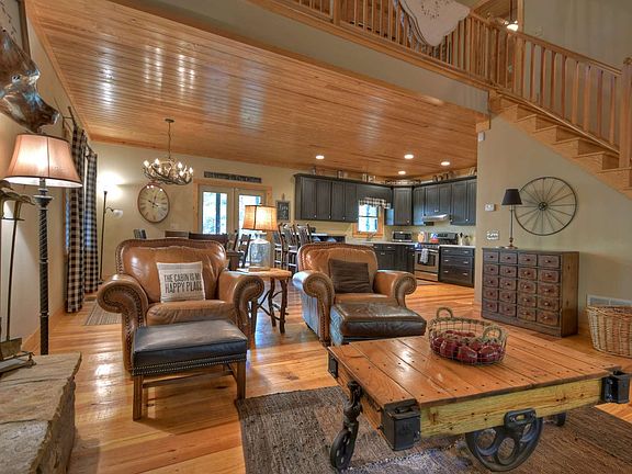 3rd image of 546 Stillhouse Creek Dr