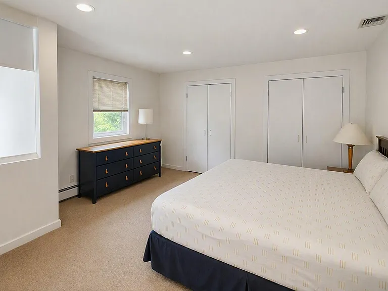 7 Jefferson Ave — Photo 16