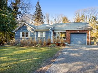 7 Cedar St, Brookhaven, NY 11719