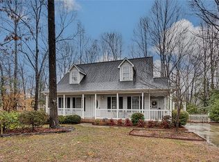 2411 Regency Dr, Randleman, NC 27317