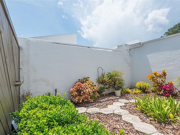 4th image of 4003 Cypress Ln