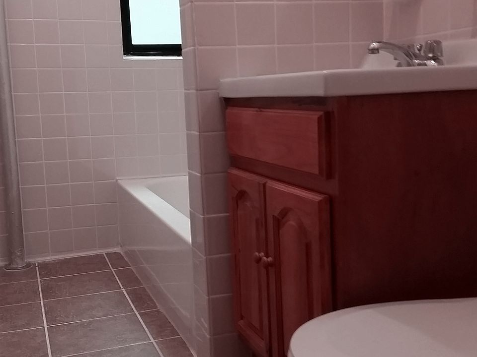 2nd image of 1972 Walton Ave APT 5J