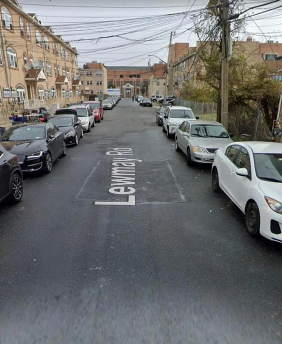 Lewmay Rd, Far Rockaway — Photo 1