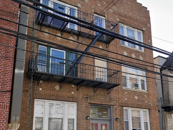 290 Summit Avenue image 6 of 6