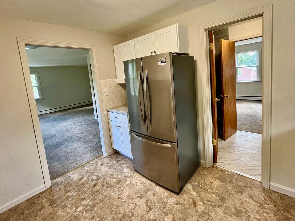Kitchen looking in the other direction