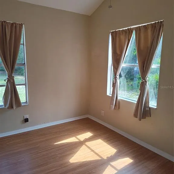 140 Bay Rd — Photo 11