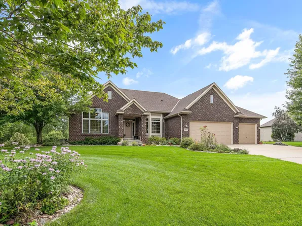 3876 Ironwood Trl N, Lake Elmo, MN 55042