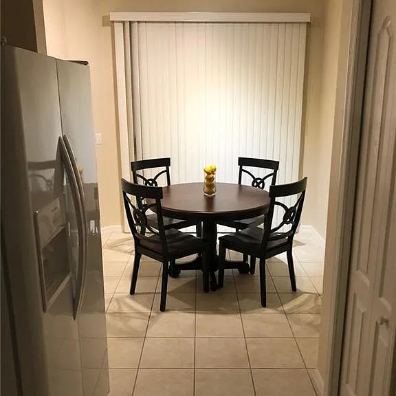 1911 Morning Sun Ln — Photo 4