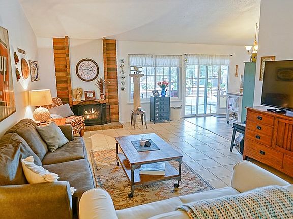 3rd image of 22958 Vista Delgado Dr