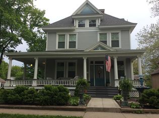 601 W Clark St, Champaign, IL