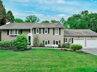 47 Post Pl, Newfoundland, NJ 07435