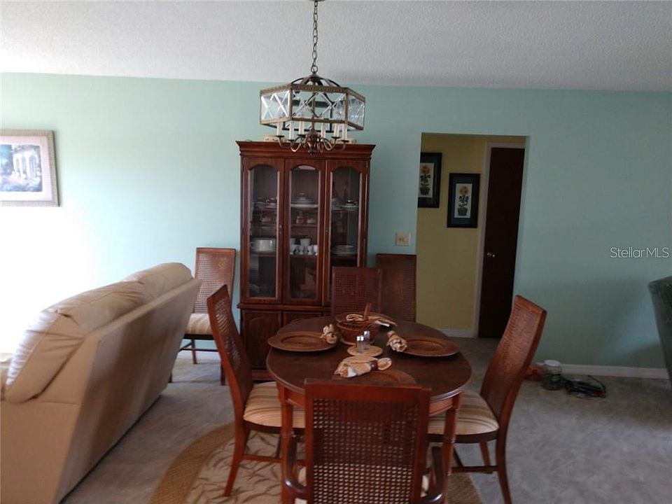 2nd image of 20 Bunker Ct