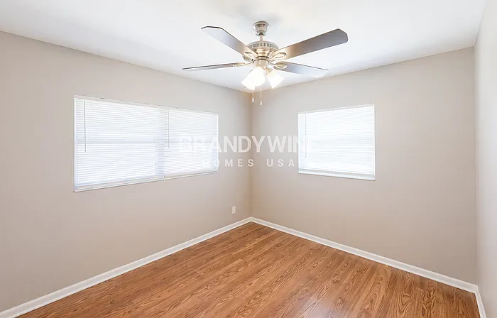 4301 W Bay Ave — Photo 8
