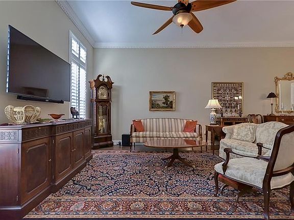 5th image of 3514 Heards Ferry Dr