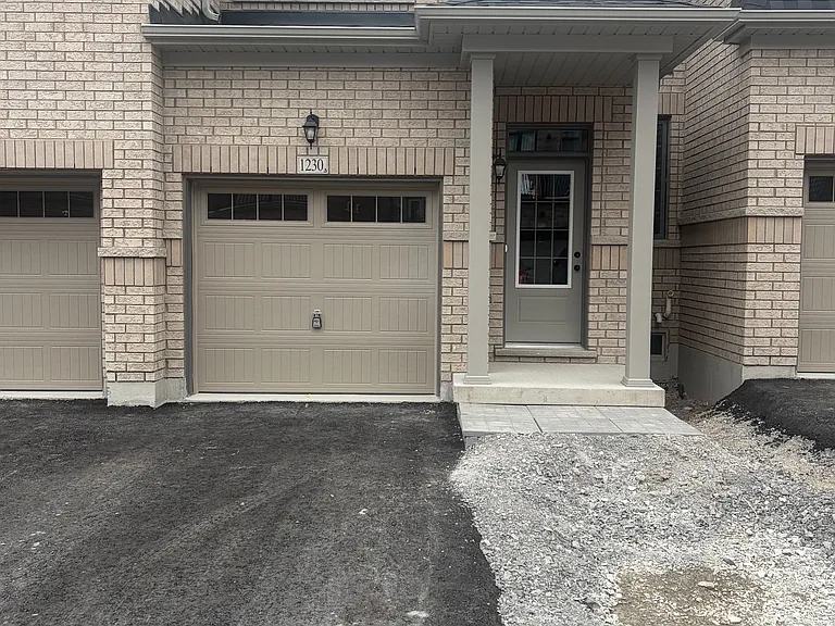 1230 Elizabeth Mackenzie Dr — Photo 1