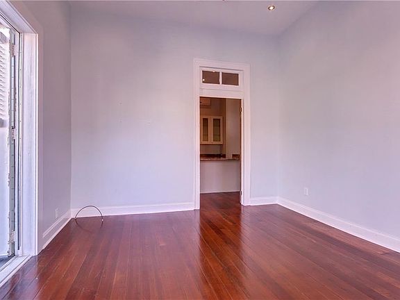 4th image of 1011-13 Toledano St