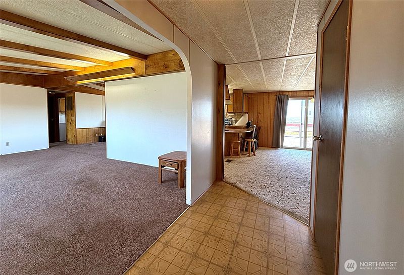 2nd image of 7603 Coyote Heights Road N