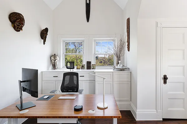 Sold by Compass | media 26