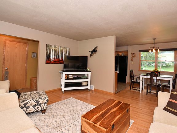 5th image of 5638 S 106th St