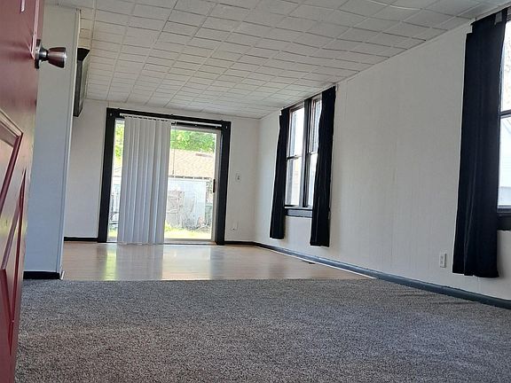 4th image of 1203 E Hines Ave