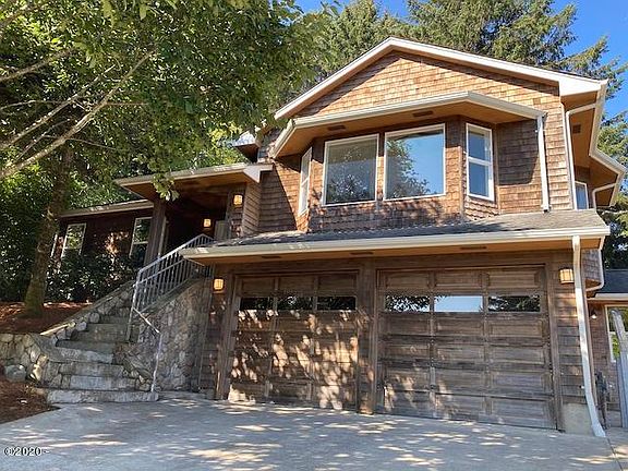 2nd image of 2404 NE 55th Ct
