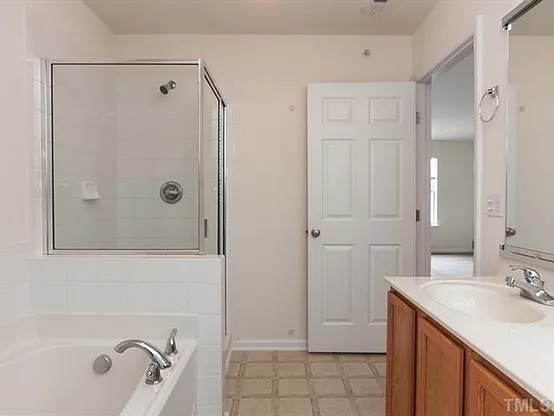 2200 Valley Edge #108 — Photo 5